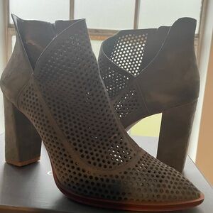 Chic Gray Perforated Women's Heels